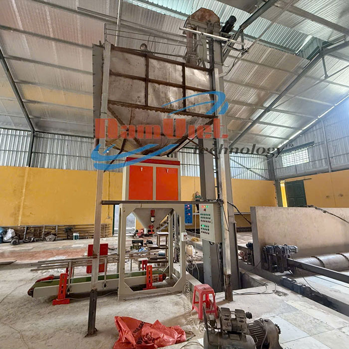 Máy đóng bao hạt ngô 2 phễu cân