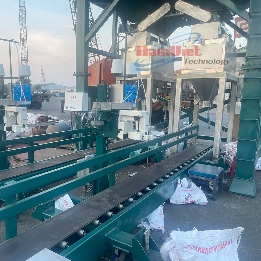 cân đóng bao phân bón hóa học 2 phễu cân.