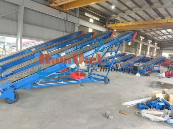 Băng tải nâng hạ