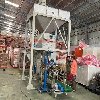 Máy đóng bao hạt nhựa công suất 300 – 350 bao/giờ