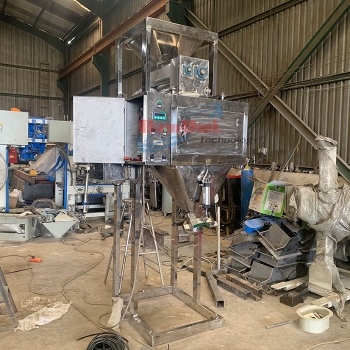 Máy đóng bao khoáng tạt nguyên liệu thủy sản