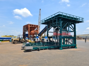 Dây chuyền máy đóng bao phân Urea 1000 – 1200 bao giờ.
