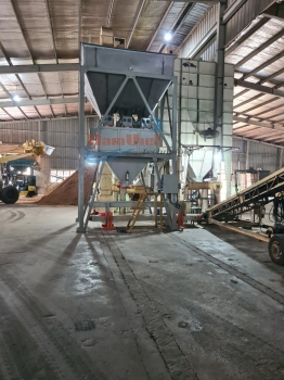 Cân đóng bao bột mì 3 phễu cân