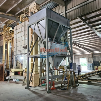 Máy đóng bao cám bột 3 phễu cân