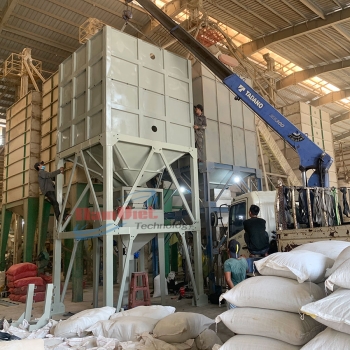 Cân đóng bao thức ăn gia cầm năng suất 650 bao