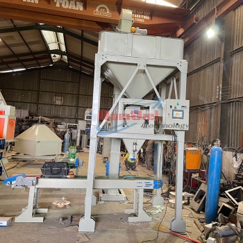 Cân đóng bao thức ăn gia súc 1 phễu cân