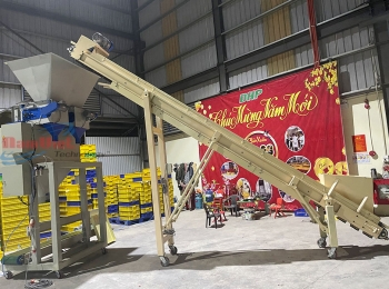 Máy đóng bao chè 2 phễu cân