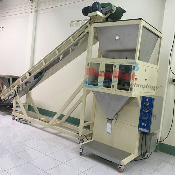 Cân đóng gói trà 3 phễu cân công suất 1000 túi/giờ