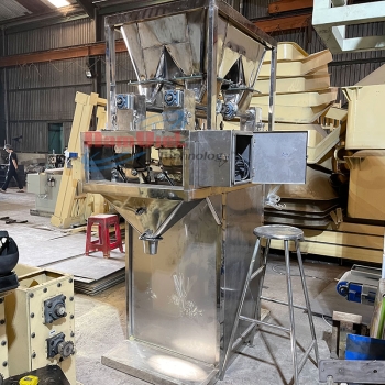 Cân đóng gói 4 phễu cân công suất 1800 túi/giờ